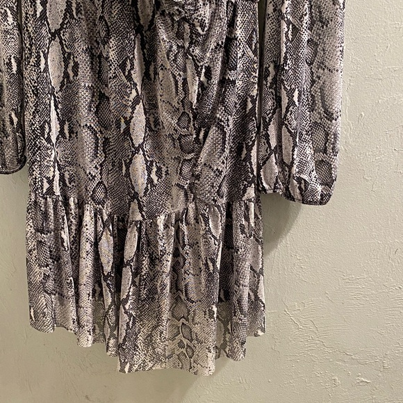 The Vanity Room Black Dress - Picture 4 of 5